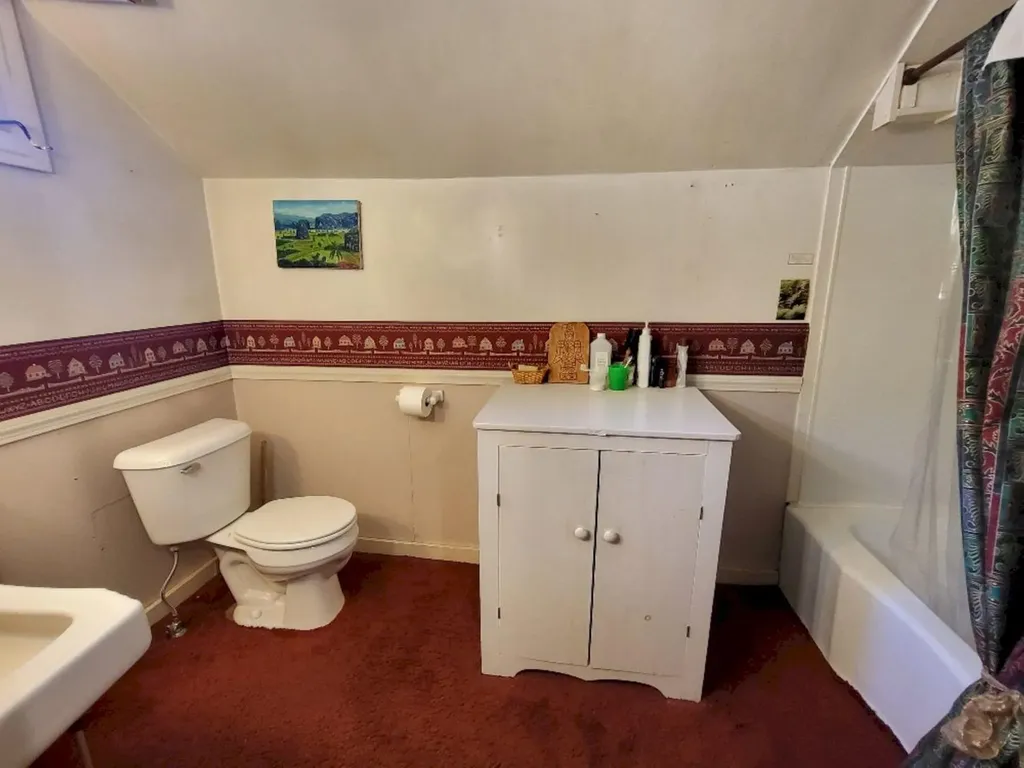 281 Temple Road Farmington ME 04938
