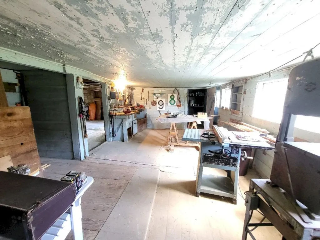 281 Temple Road Farmington ME 04938