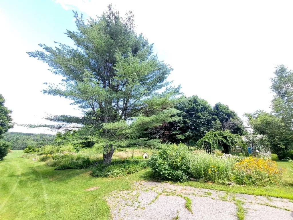 281 Temple Road Farmington ME 04938