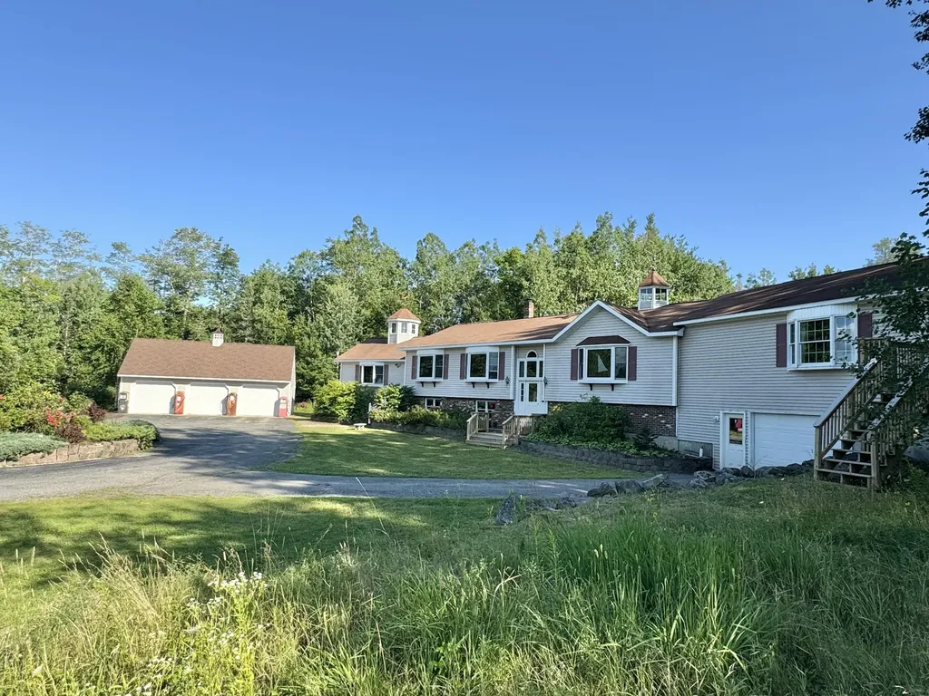 435 Central Street Bucksport ME 04416