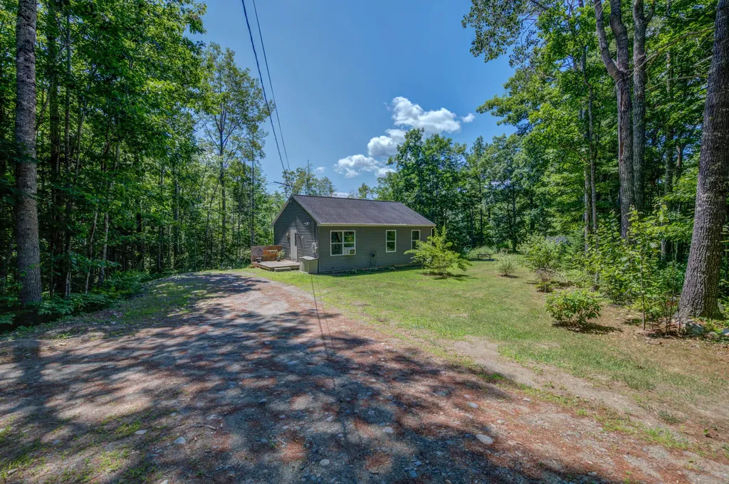 92 Turner Road Bremen ME 04551