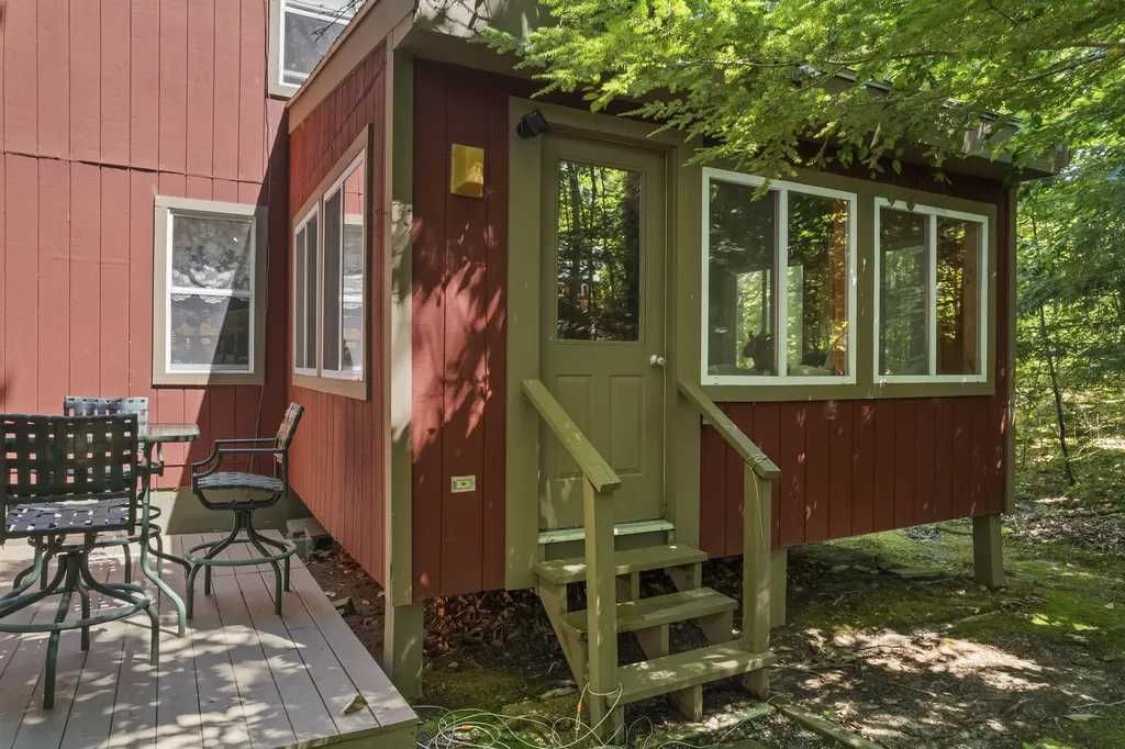 19 N North Beach Road Frye Island ME 04071