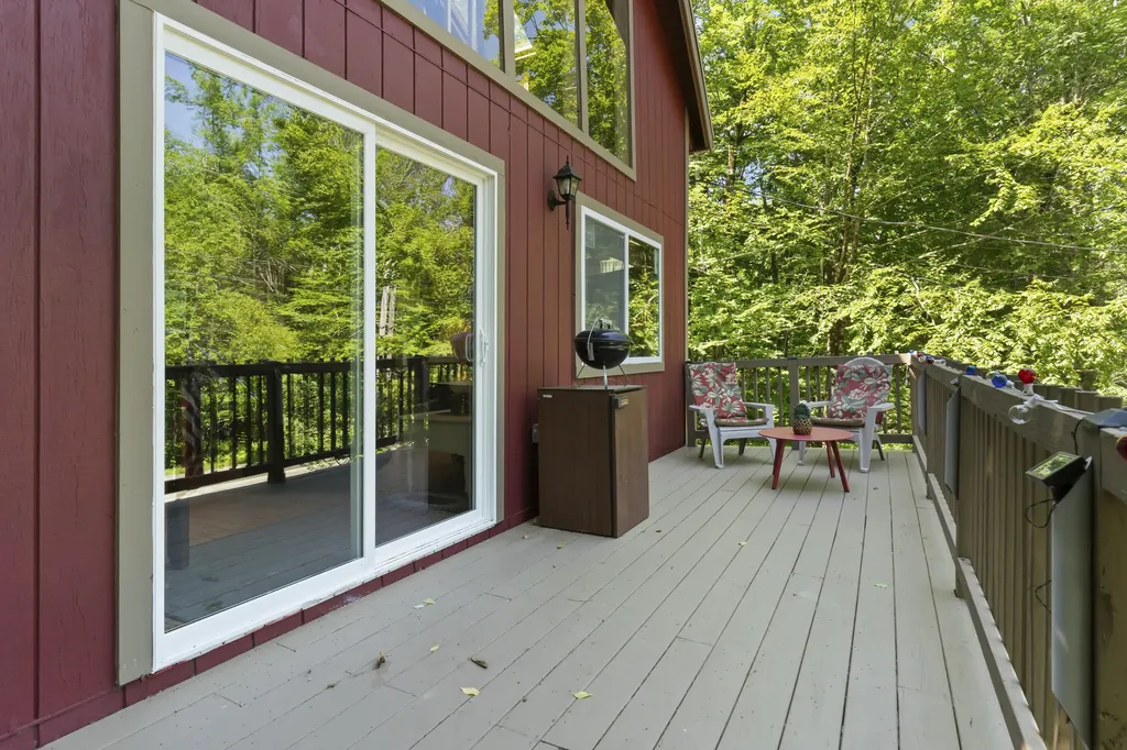 19 N North Beach Road Frye Island ME 04071