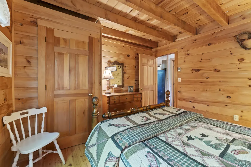 19 N North Beach Road Frye Island ME 04071