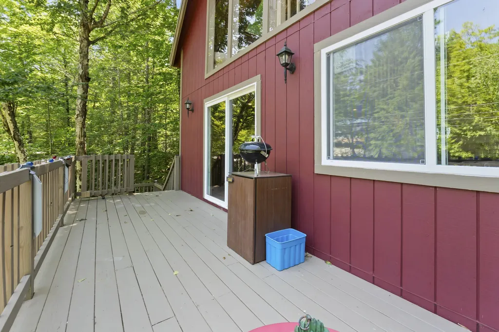 19 N North Beach Road Frye Island ME 04071