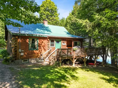 9 Water Lily Lane Fayette ME 04349