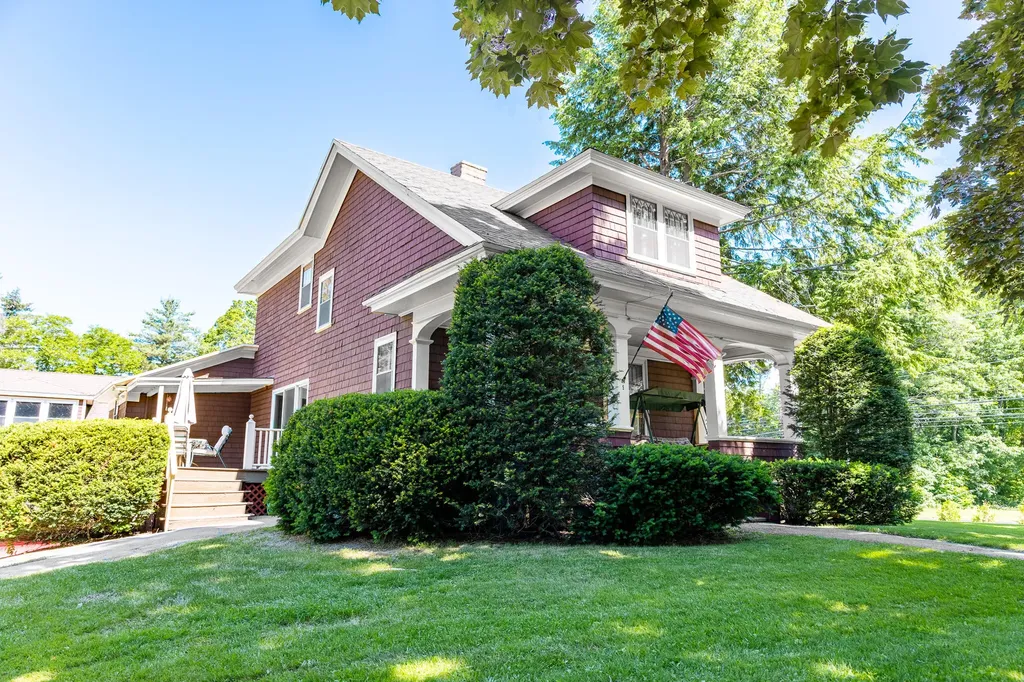 5 Dunning Boulevard Bangor ME 04401