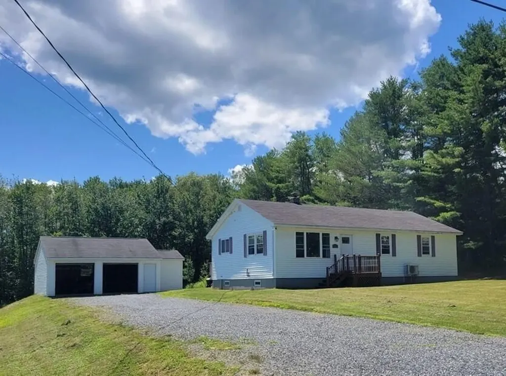 208 Shepherd Road Sidney ME 04330