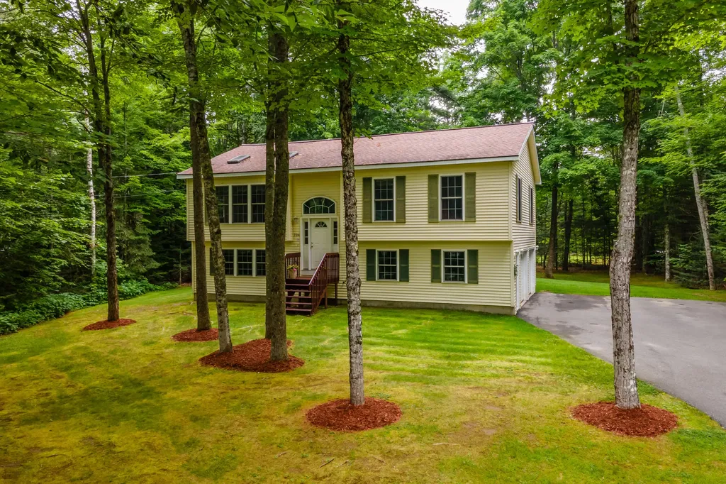 704 Irish Road Levant ME 04456