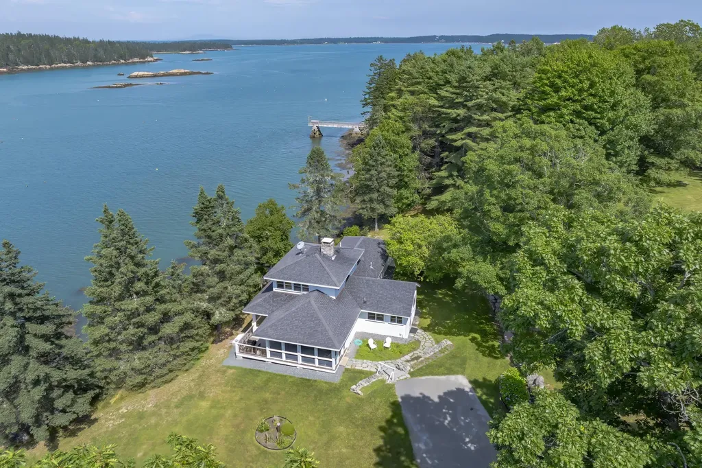 49 Oak Hill Lane Stonington ME 04681