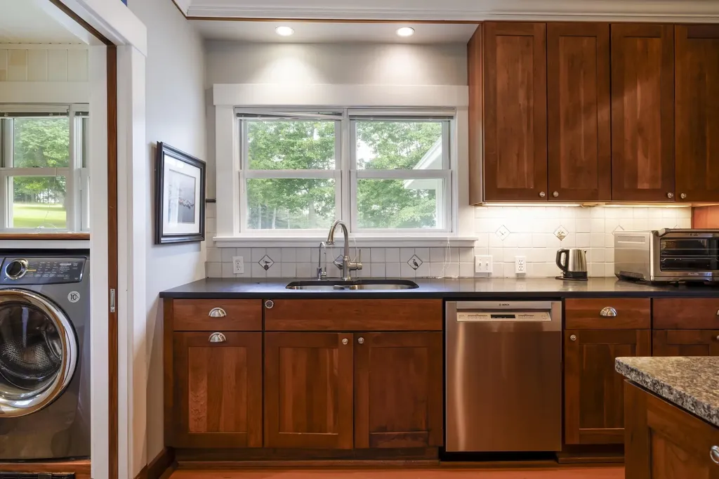 49 Oak Hill Lane Stonington ME 04681