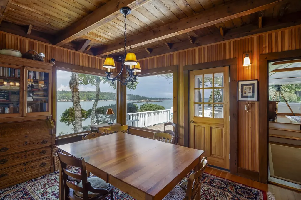 49 Oak Hill Lane Stonington ME 04681