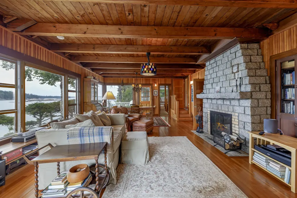 49 Oak Hill Lane Stonington ME 04681