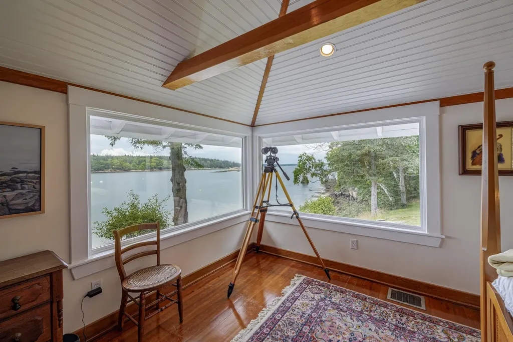 49 Oak Hill Lane Stonington ME 04681