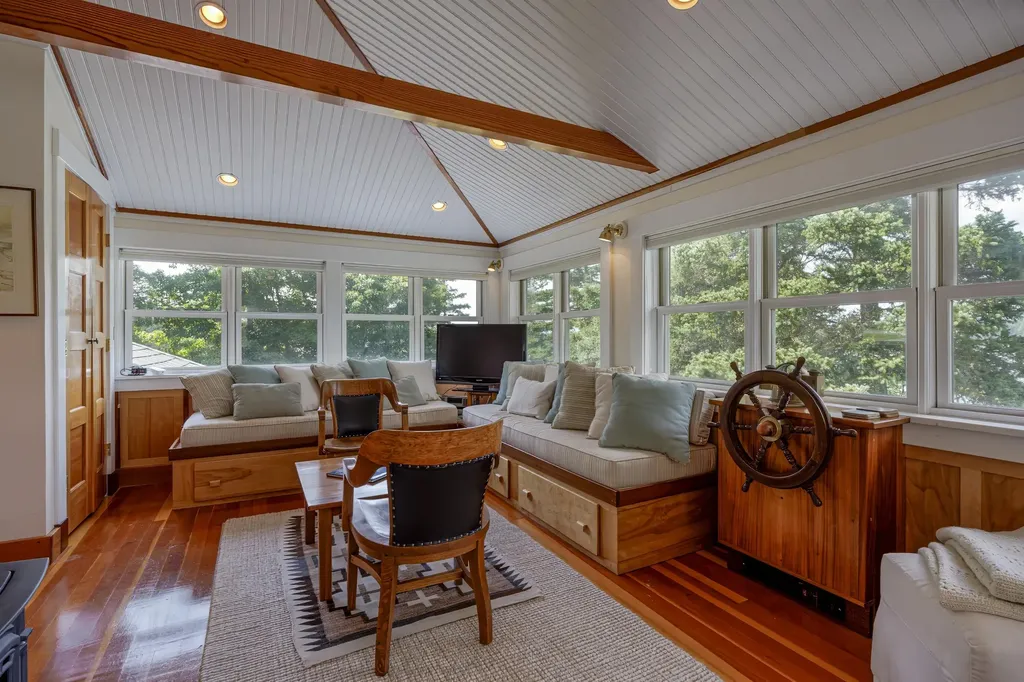 49 Oak Hill Lane Stonington ME 04681