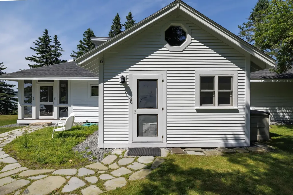 49 Oak Hill Lane Stonington ME 04681