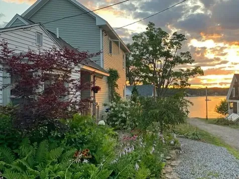 374 Island Avenue Portland ME 04108