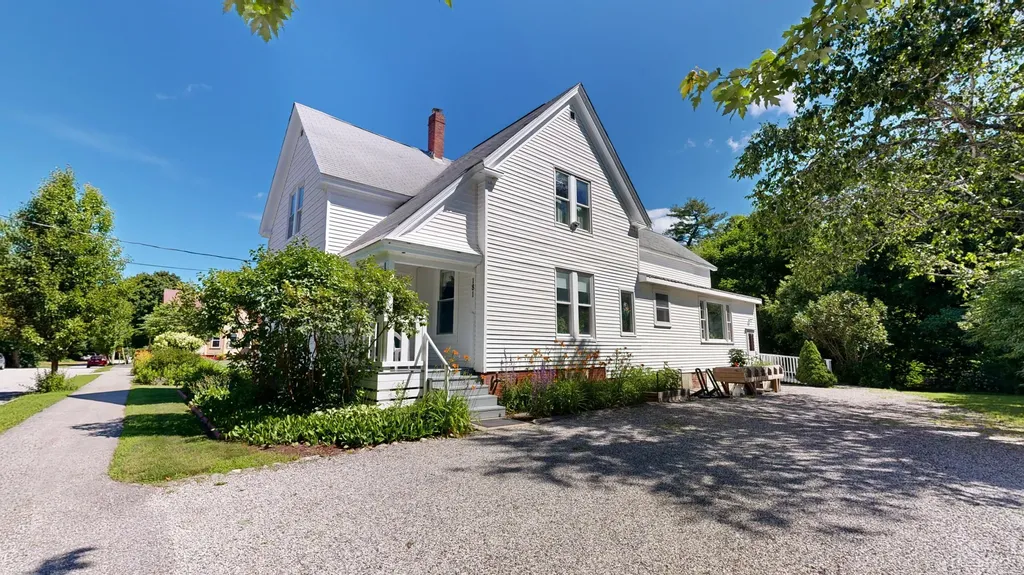 181 Whitney Street Auburn ME 04210