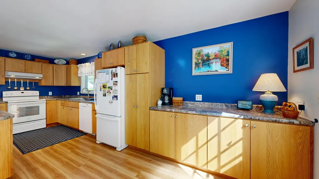 181 Whitney Street Auburn ME 04210