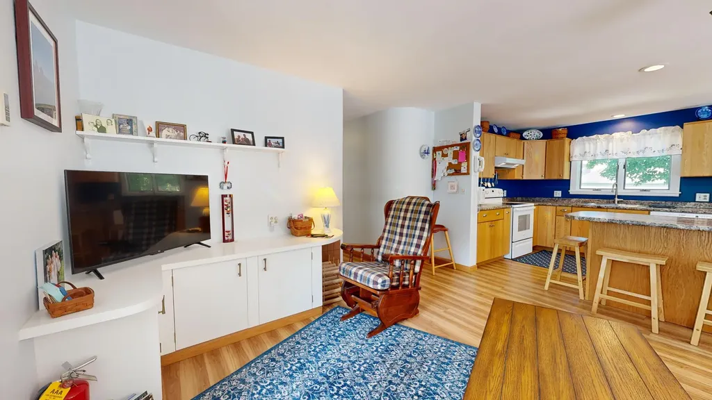 181 Whitney Street Auburn ME 04210