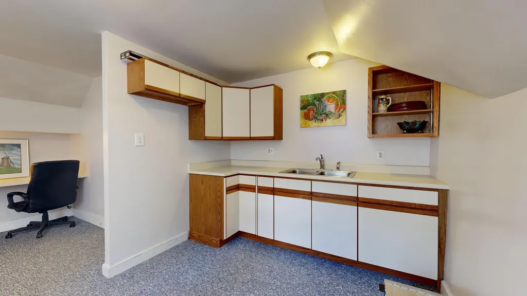 181 Whitney Street Auburn ME 04210