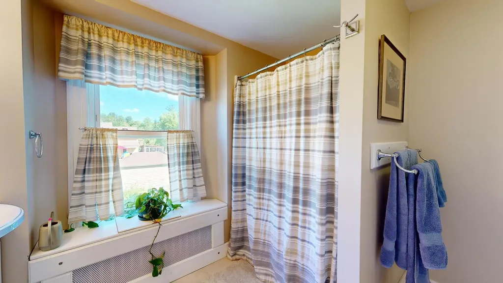 181 Whitney Street Auburn ME 04210