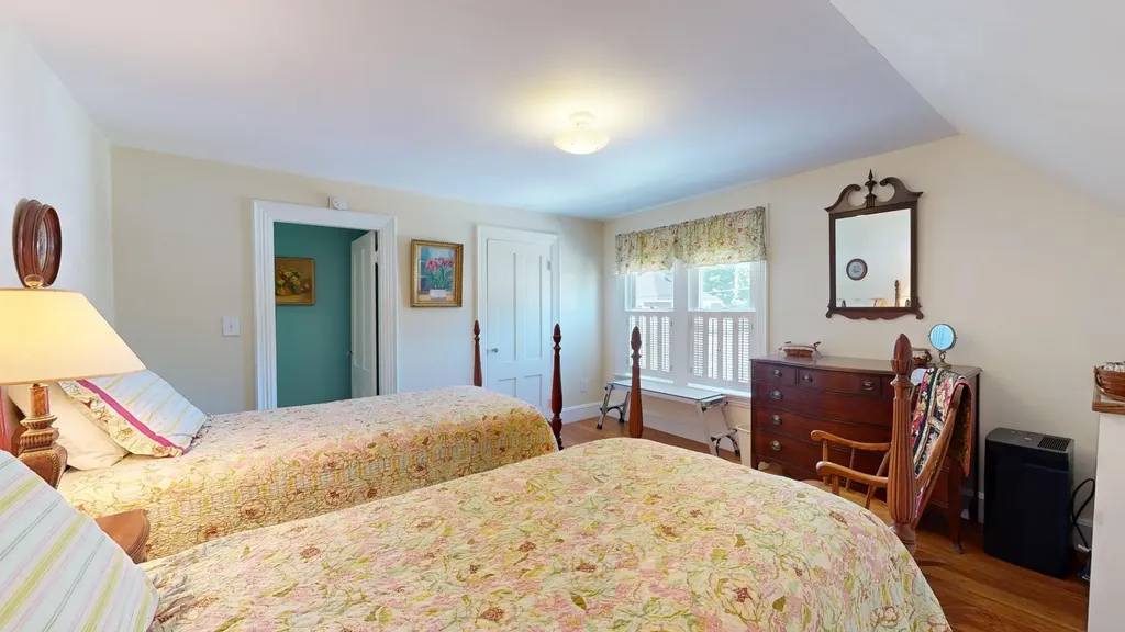 181 Whitney Street Auburn ME 04210
