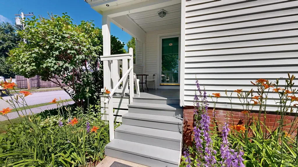 181 Whitney Street Auburn ME 04210