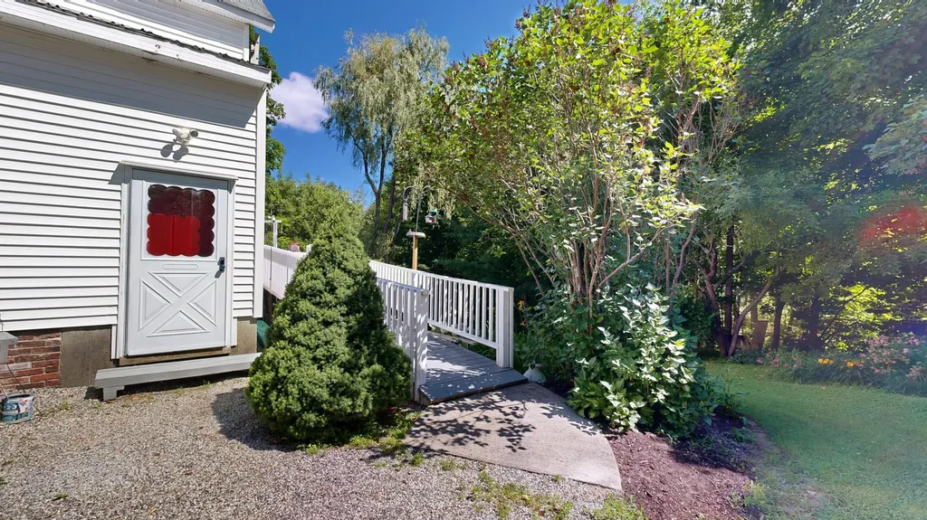 181 Whitney Street Auburn ME 04210