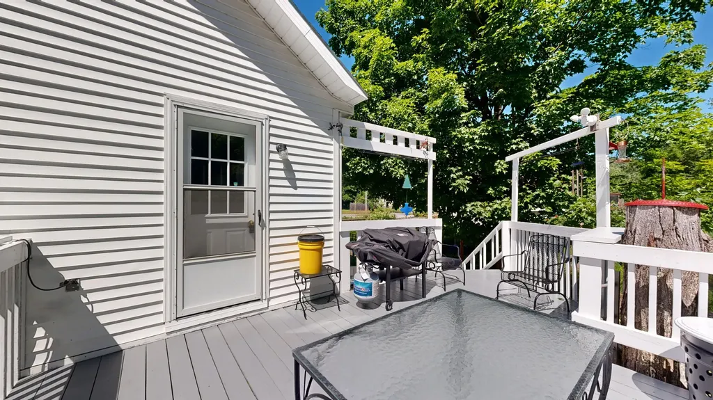 181 Whitney Street Auburn ME 04210