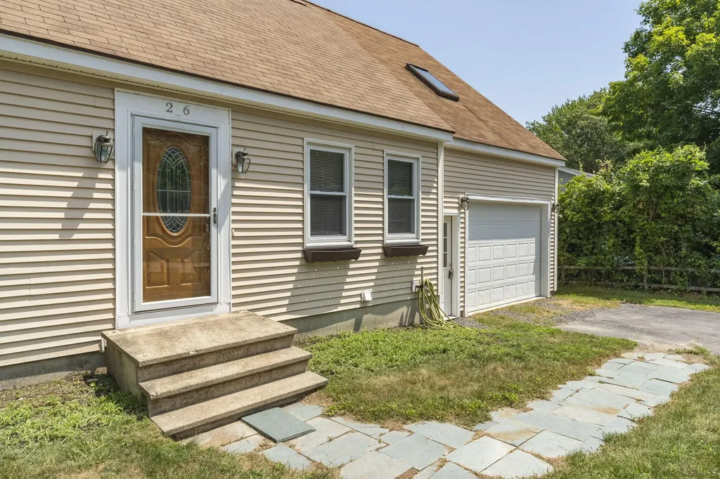 26 Church Street Scarborough ME 04074