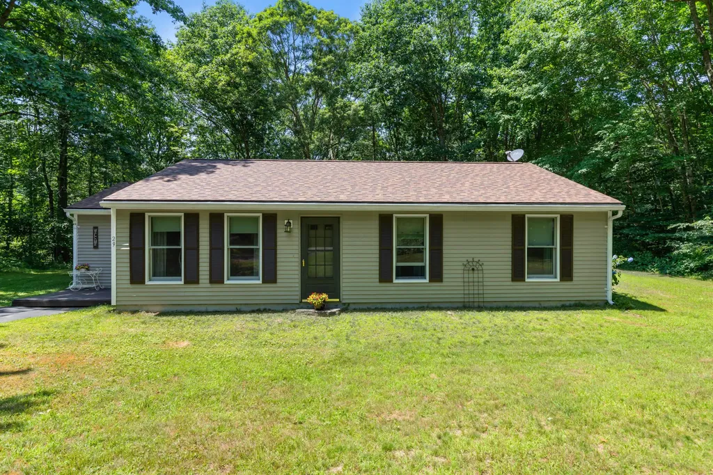 29 Pine Drive Windham ME 04062