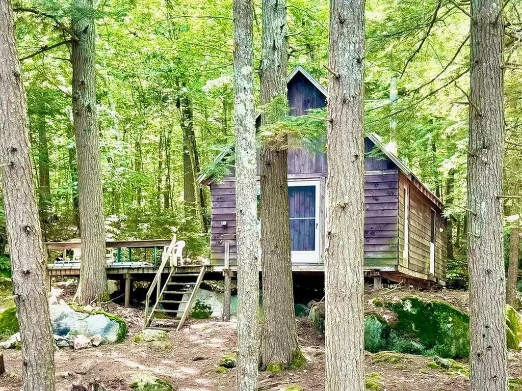 30 Hoyt Island Belgrade ME 04917