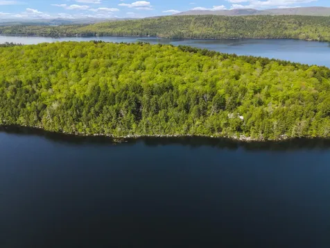 30 Hoyt Island Belgrade ME 04917