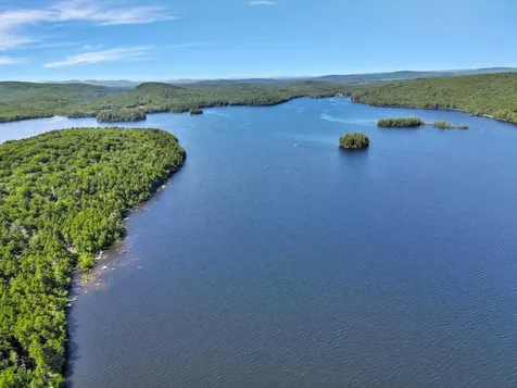 30 Hoyt Island Belgrade ME 04917