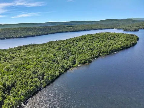 30 Hoyt Island Belgrade ME 04917
