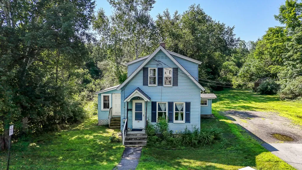 171 Middle Street Farmington ME 04938