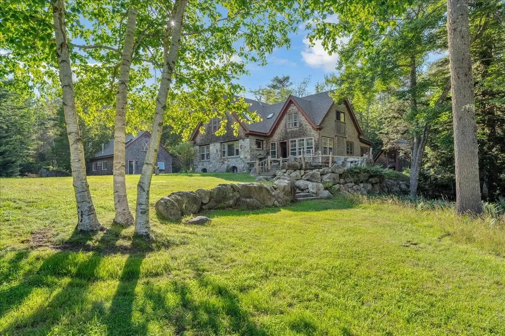 62 York Road Blue Hill ME 04614