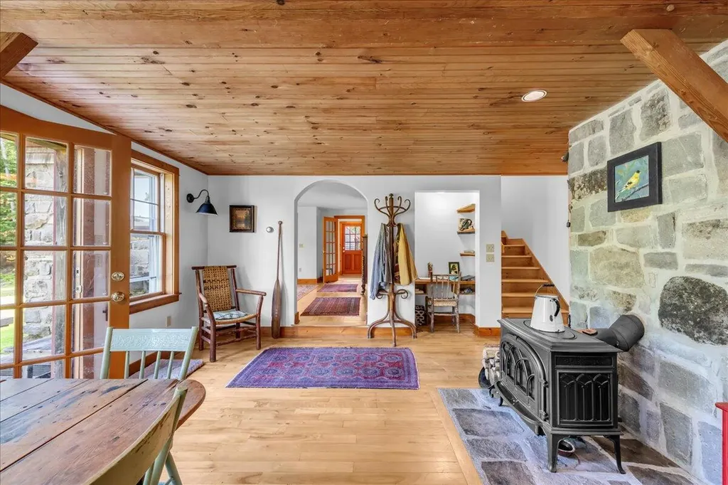 62 York Road Blue Hill ME 04614