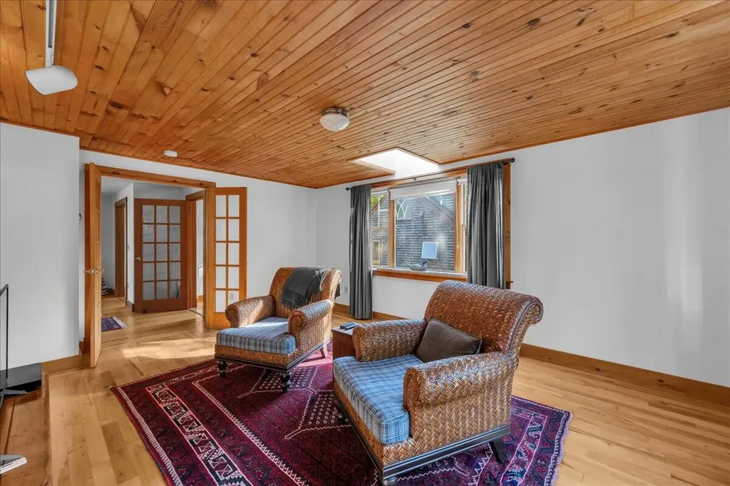 62 York Road Blue Hill ME 04614