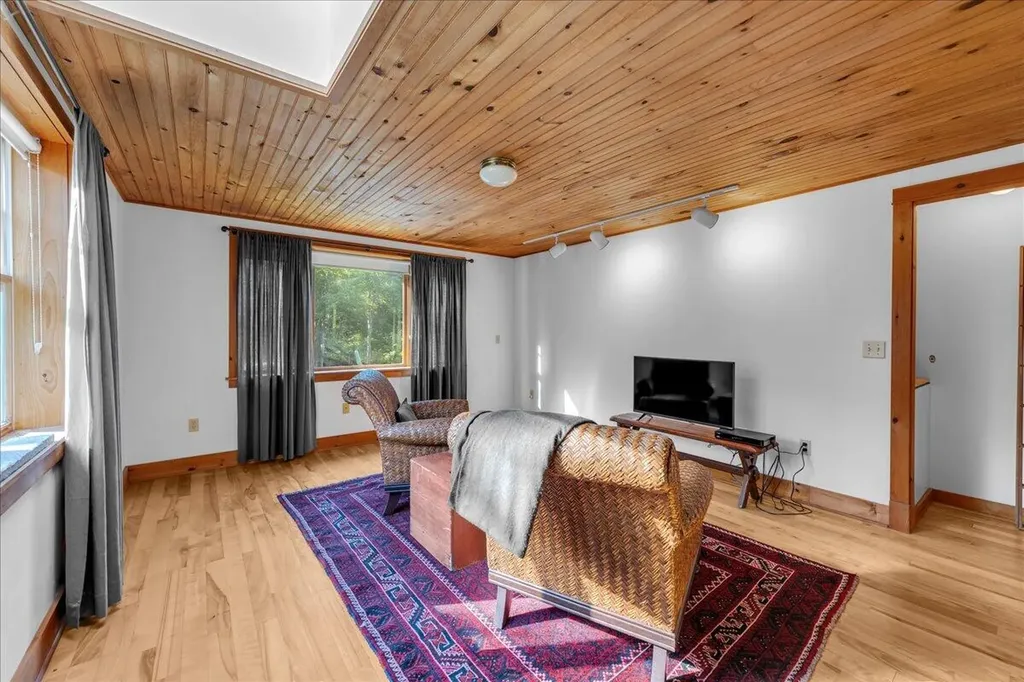 62 York Road Blue Hill ME 04614