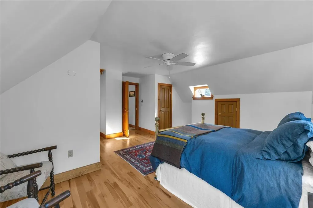 62 York Road Blue Hill ME 04614