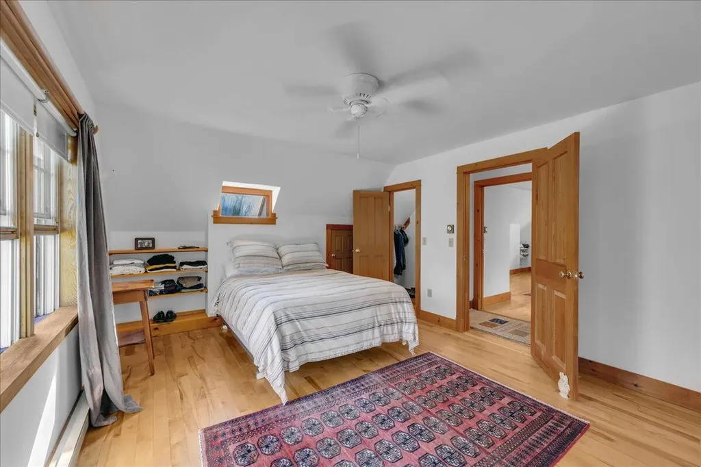 62 York Road Blue Hill ME 04614