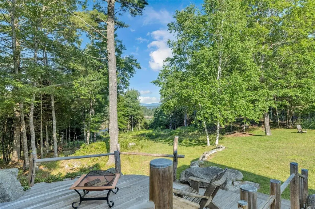 62 York Road Blue Hill ME 04614