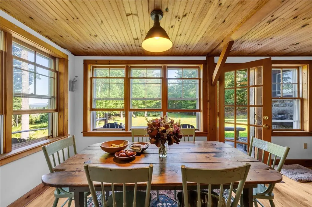 62 York Road Blue Hill ME 04614