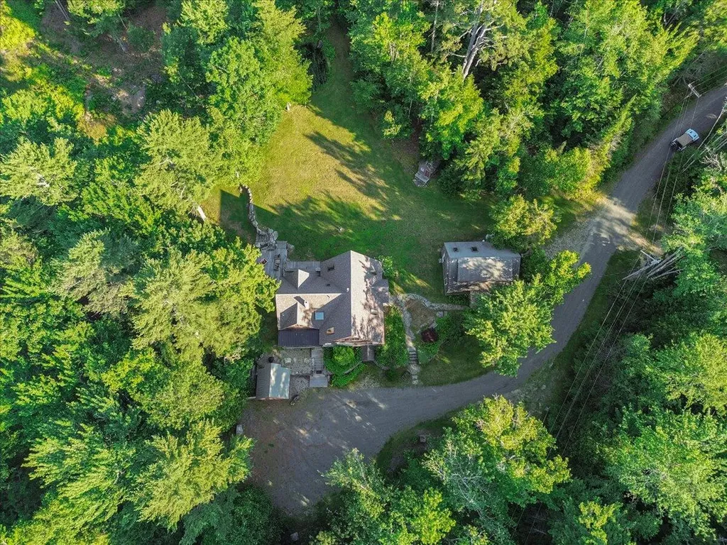 62 York Road Blue Hill ME 04614