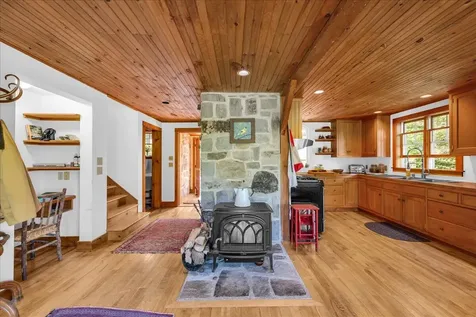 62 York Road Blue Hill ME 04614
