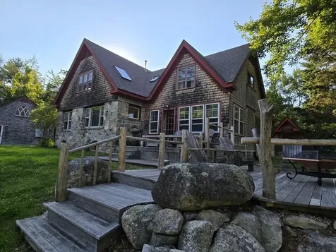 62 York Road Blue Hill ME 04614