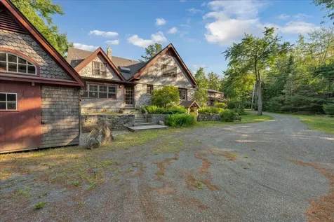 62 York Road Blue Hill ME 04614