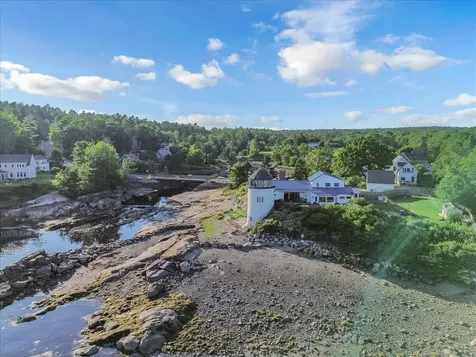 62 York Road Blue Hill ME 04614